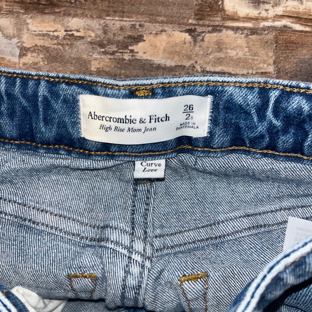 Abercrombie High Rise Mom Jean